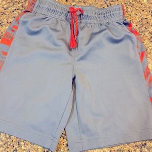 Children’s place gray shorts 🩳 orange ties